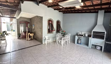 Casa para Venda em São José dos Campos, Residencial União, 2 dormitórios, 1 banheiro, 5 vagas