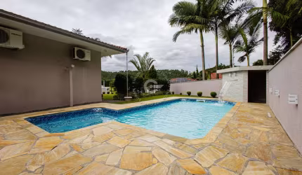 Casa com 4 quartos à venda na Rua Artur Sardagna, 79, Caixa D'Água, Guaramirim, 313 m2 por R$ 1.490.000