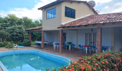 Linda chácara de lazer e recreação à venda no Jardim Costa Verde, em Várzea Grande!
