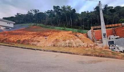 Terreno em condomínio fechado em São José. Preço de oportunidade. Agende sua visita.
