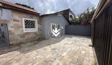 EXCELENTE CASA A VENDA NO CORDEIRO COM 420m² POR R$ 730.000,00