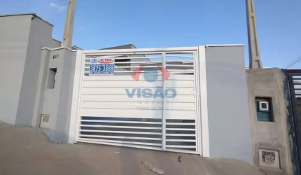 Ótima casa com 2 dormitórios e 1 suíte