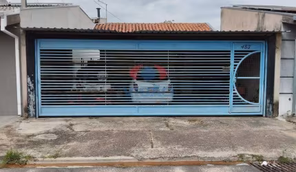 CASA Á VENDA 4 DORMITÓRIOS