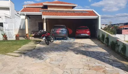 Casa em condomínio à venda, 4 quartos, 2 suítes, 4 vagas, Vila Homero - Indaiatuba/SP