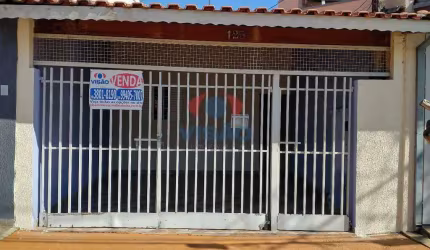 ÓTIMA CASA COM 2 QUARTOS NO PARQUE DAS NAÇÕES