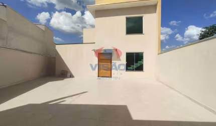 Sobrado à venda no Residencial Nova Veneza – Conforto e Elegância