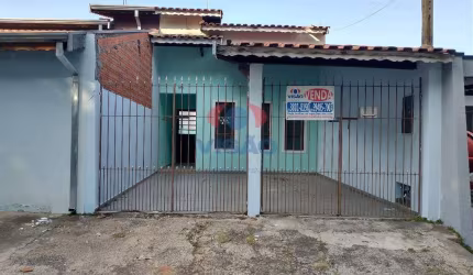 Casa com 03 dormitórios, 01 suíte, 02 vagas