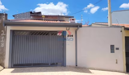 Casa de 2 dormitórios no bairro Jd. Colonial, à venda!