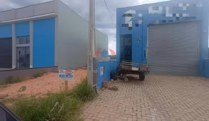 Terreno com Galpão Pronto – Excelente Oportunidade! No Jardim Guarujá em Salto SP .