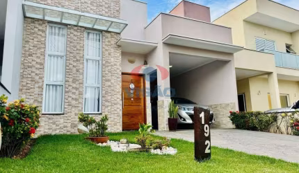 vende- se casa com 3 dormitorios com 105 m² de construção no condomínio Village Moutonéé em Salto Sp