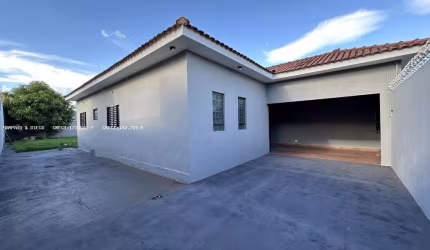 Casa para Venda em Jaboticabal, Residencial Royal Park, 3 dormitórios, 2 banheiros, 2 vagas