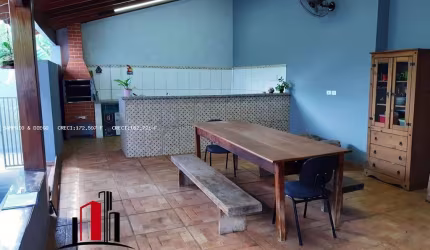 Casa para Venda em Jaboticabal, Jardim Grajau, 3 dormitórios, 1 suíte, 2 banheiros, 2 vagas