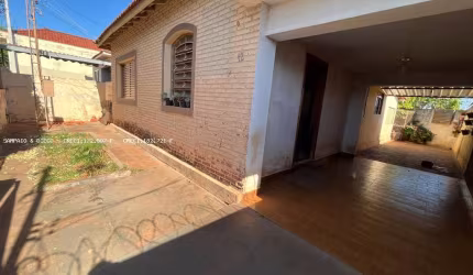 Casa para Venda em Jaboticabal, Nova Jaboticabal, 3 dormitórios, 1 banheiro, 2 vagas
