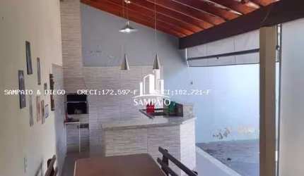 Casa para Venda em Jaboticabal, Aparecida, 3 dormitórios, 1 suíte, 3 banheiros, 2 vagas