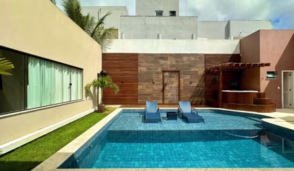 Linda casa 4 suítes em condomínio fechado em Villas de Jacuípe 420m²