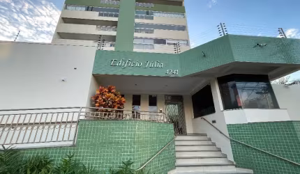 APTO CENTRAL MOBILIADO - EDIFICIO JULIA