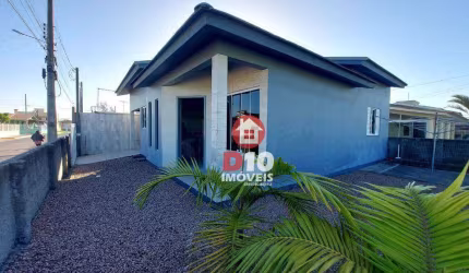 Casa com 2 dormitórios à venda em Balneário Arroio do Silva-SC.