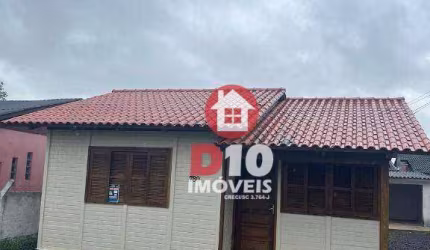 Casa com 3 dormitórios à venda em Balneário Arroio do Silva-SC.