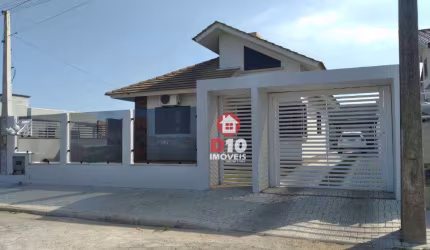 Casa com 2 dormitórios à venda, 70 m² por R$ 535.000,00 - Caverazinho - Araranguá/SC