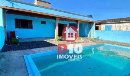 Casa com 2 dormitórios à venda em Balneário Arroio do Silva-SC.