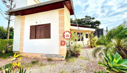 Casa com 2 dormitórios à venda, 64 m² por R$ 390.000,00 - Divinéia - Araranguá/SC