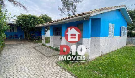 Duas Casas no Mesmo Terreno a 250m do Mar – 4 Quartos e Garagem – Arroio do Silva/SC