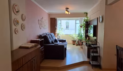Apartamento com ótima localização.