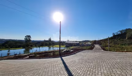 LOTEAMENTO VIDEIRAS! Localizado no São Roque, próximo a Faculdade Cenecista!