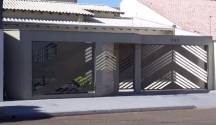 Casa para Venda em Londrina, Maria Lúcia, 3 dormitórios, 1 suíte, 3 banheiros, 2 vagas