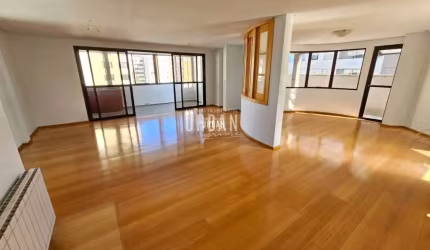 Apartamento com 4 quartos à venda no Centro, Caxias do Sul , 208 m2 por R$ 930.000