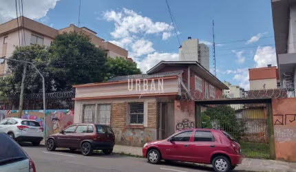 Terreno à venda no São Pelegrino, Caxias do Sul  por R$ 1.600.000