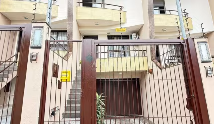 Casa com 2 quartos à venda na Rua Demenciano Cidade, 21, Treviso, Caxias do Sul, 95 m2 por R$ 360.000