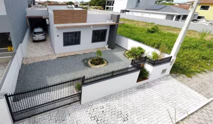 0082 - CASA EM ALVENARIA NO CENTRO | BALNEÁRIO BARRA DO SUL