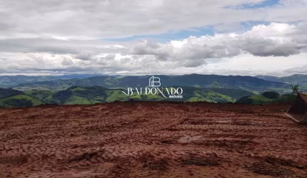 Terreno em Extrema MG 6.443m² próximo à cachoeira e vista panorâmica