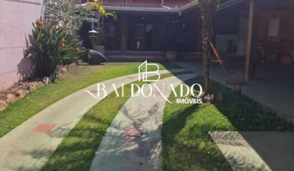 Casa no centro de Joanópolis SP à Venda 2 quartos FINANCIA