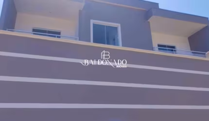 CASA EM EXTREMA - SOBRADO COM 3 SUÍTES, GARAGEM 3 CARROS