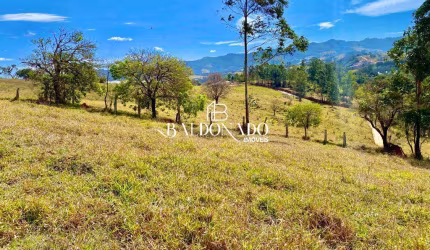 Terreno em Extrema - MG à venda 318 metros, 1,5 km da cidade