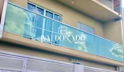Casa em Extrema MG à Venda 2 casas 03 dormitórios garagem