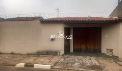 Casa em Bragança Paulista à venda com 3 quartos PROX. CENTRO