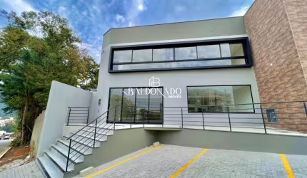 SALÃO EM EXTREMA MG PARA ALUGAR 262,81m² AVENIDA PRINCIPAL 