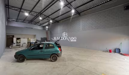 SALÃO COMERCIAL EM EXTREMA MG 290 M² PROX CENTRO E RODOVIA