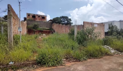 Terreno à venda no São Lucas, Conselheiro Lafaiete , 300 m2 por R$ 290.000