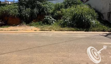 Lote no bairro Iguaçú