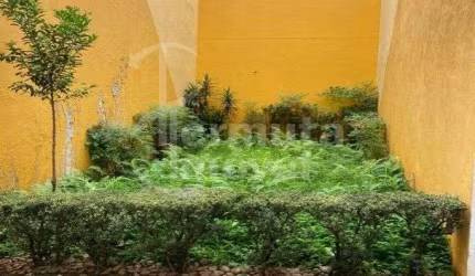 Terreno comercial com 32m², plano e segurança 24hs no Centro Comercial Alphaville
