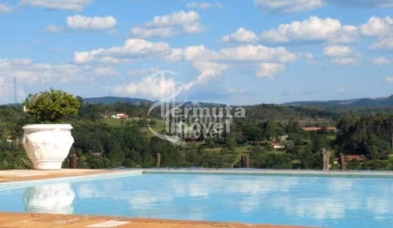 Sítio com 20.000m², 5 suítes, sala de jogos, piscina, churrasqueira, pomar e caseiro em Itu