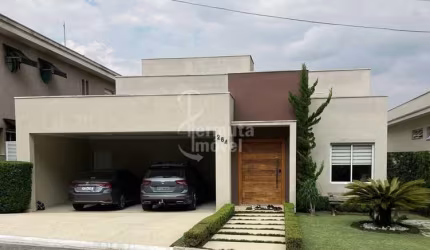 Alphasítio - Casa à venda  em Tamboré com  454m², Santana de Parnaíba/SP