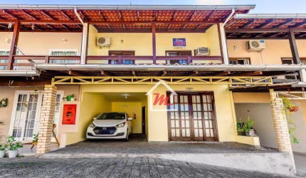 Sobrado com 3 dormitórios à venda, 136 m² por R$ 490.000,00 - Velha - Blumenau/SC