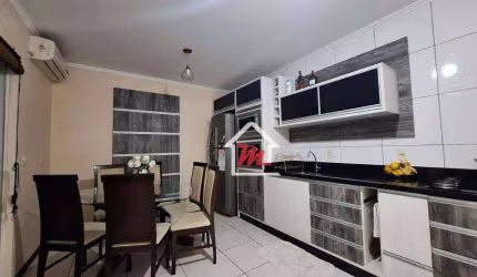 Sobrado semimobiliado com 3 dormitórios (sendo 1 suíte) à venda, 92 m² por R$520.000,00 - Velha Central - Blumenau/SC