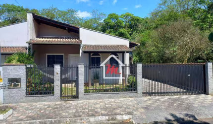 Casa 2 quartos com linda área de festa
