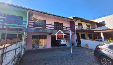 Sobrado com 4 dormitórios à venda, 179 m² por R$ 440.000,00 - Salto Weissbach - Blumenau/SC